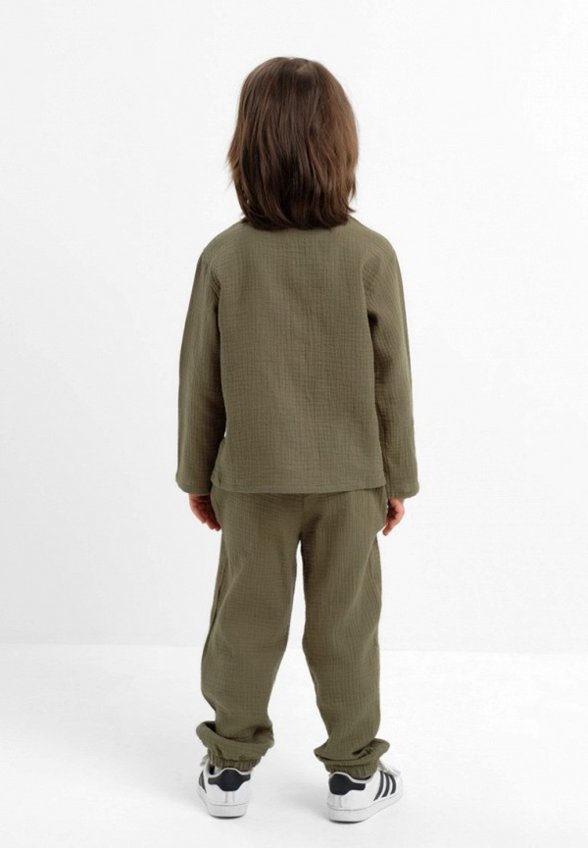 Рубашка и брюки Kaftan