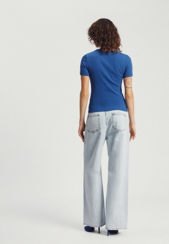 Футболка Nume