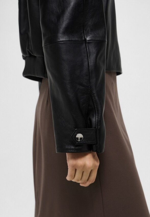 Куртка кожаная Boss