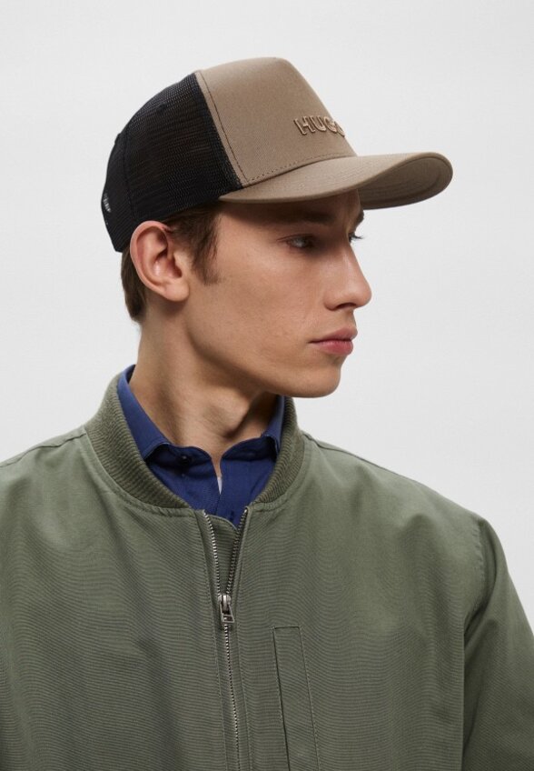 Бейсболка Hugo