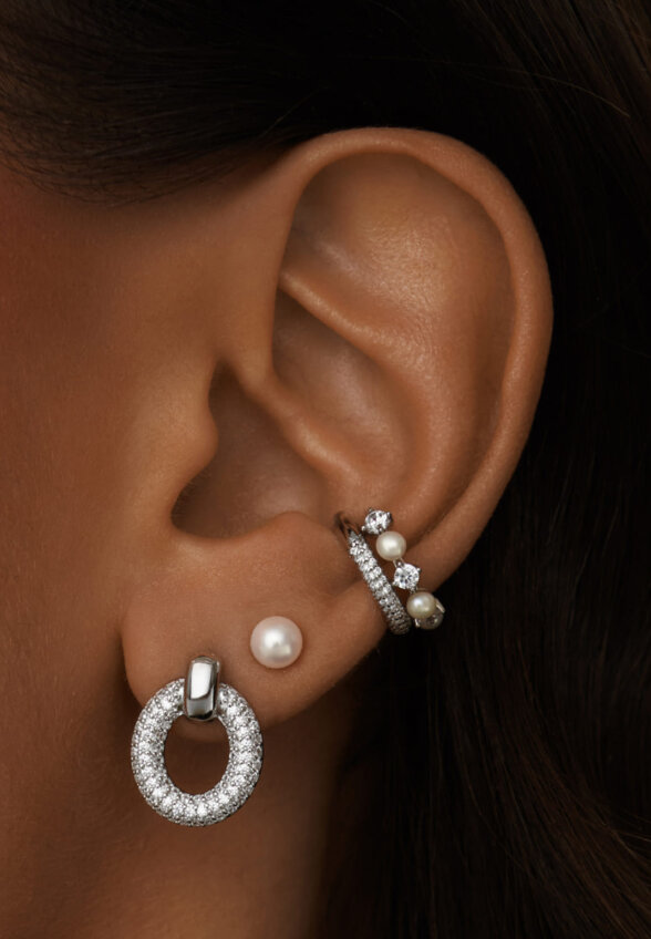 Серебряный базовый кафф с фианитами MIE