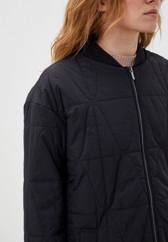 Бомбер Снежная Королева