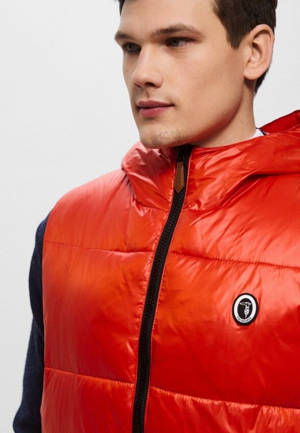 Жилет утепленный Trussardi