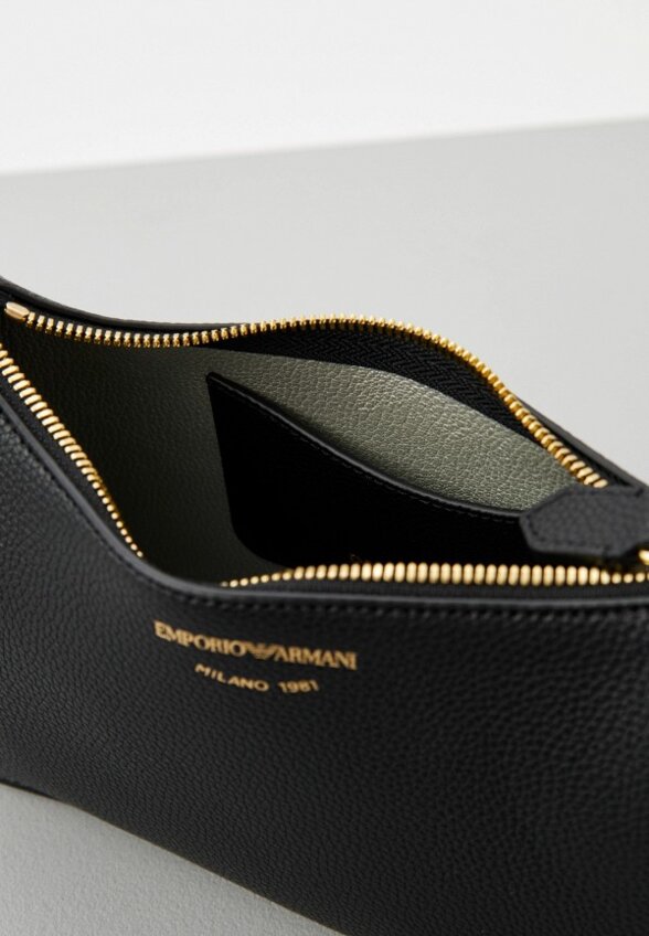 Сумка Emporio Armani