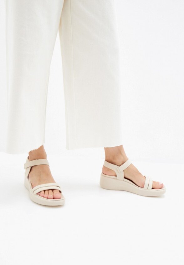 Босоножки Ecco