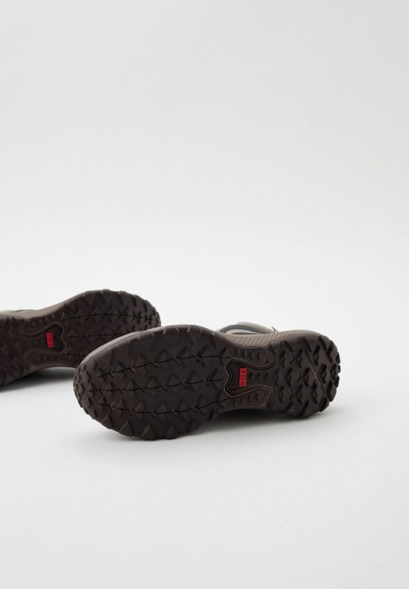 Кроссовки Vans