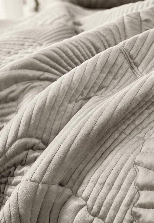 Комплект с покрывалом Sofi De Marko