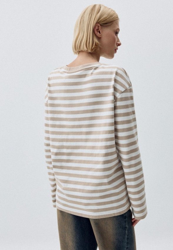 Лонгслив Sela