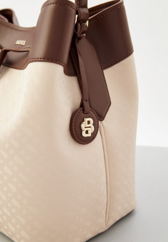 Сумка и брелок Boss