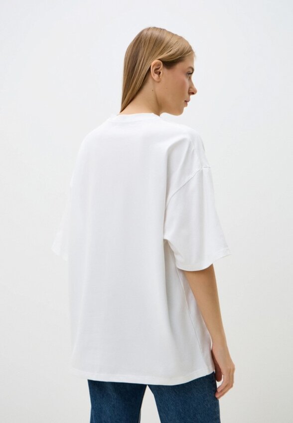 Футболка And Yet.