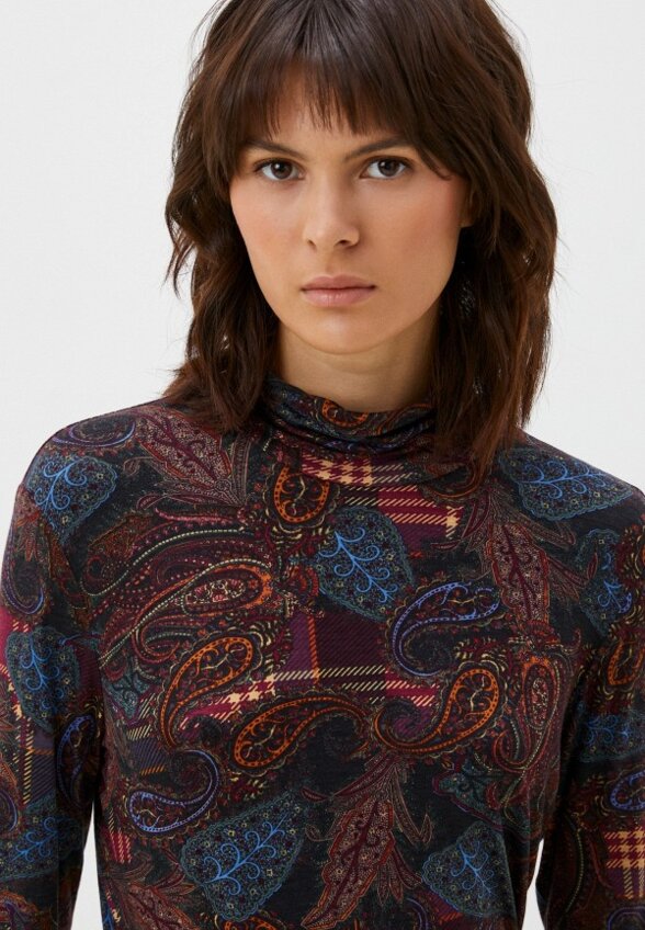 Водолазка Loriata