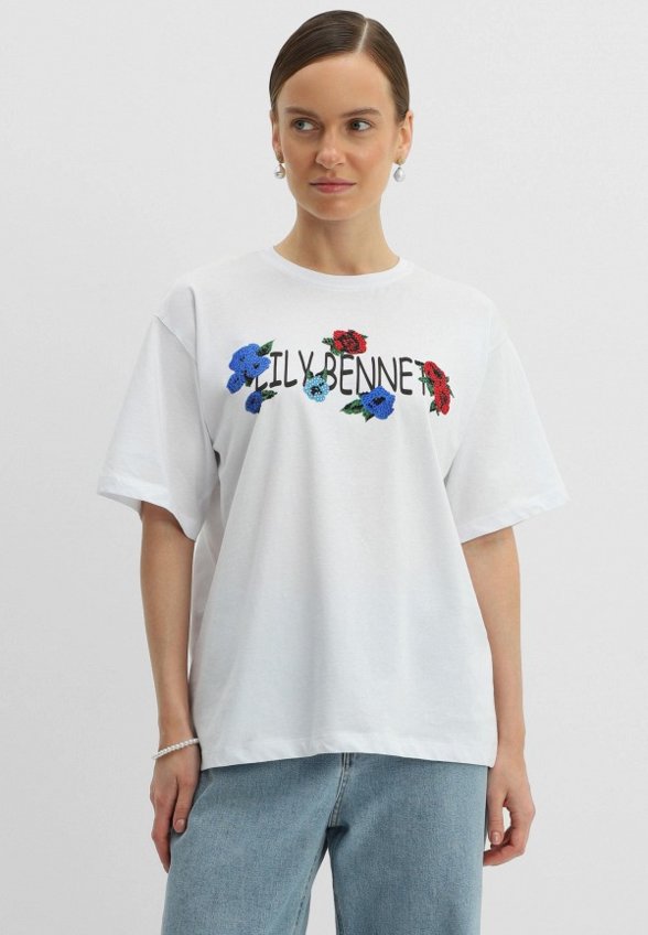 Футболка Lilly Bennet