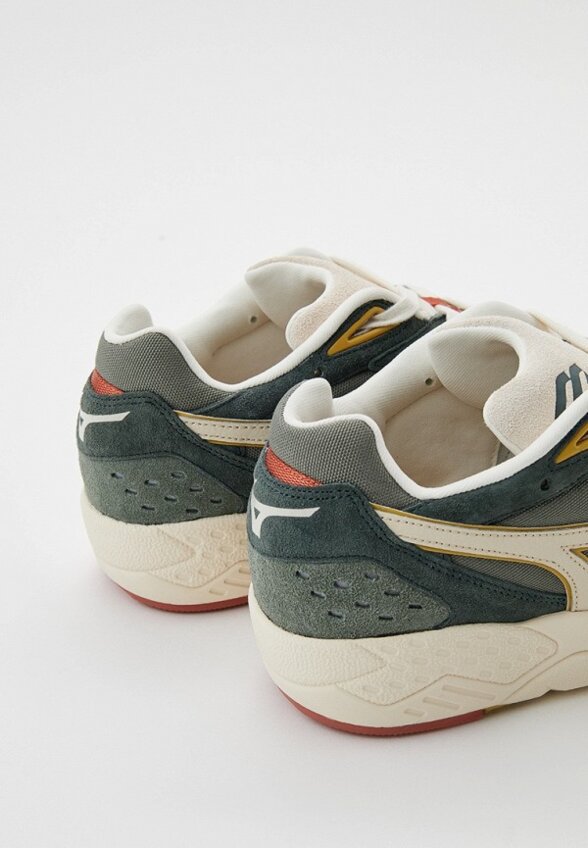 Кроссовки Mizuno