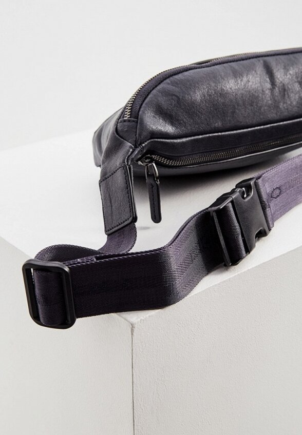 Сумка поясная Piquadro