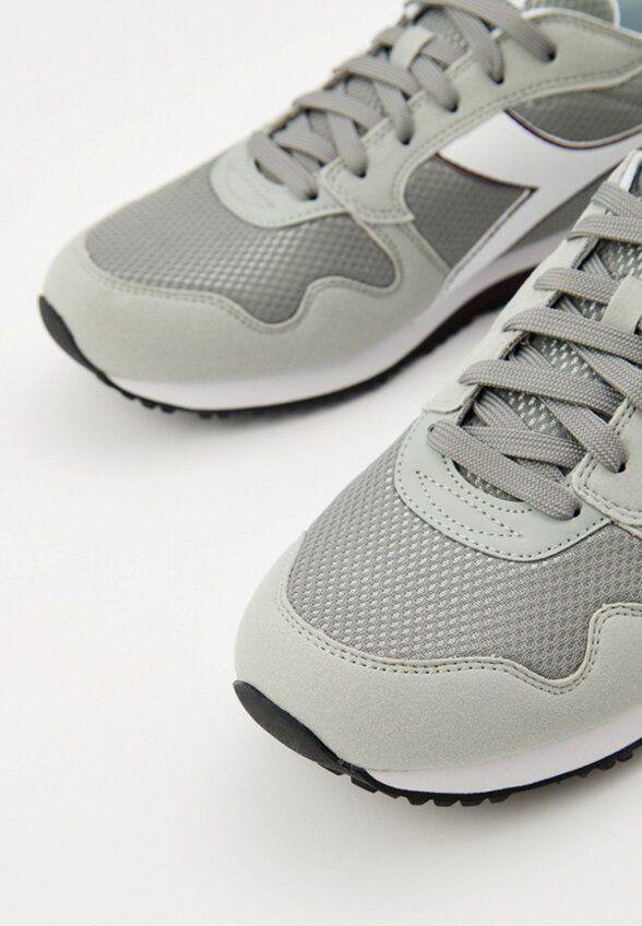 Кроссовки Diadora