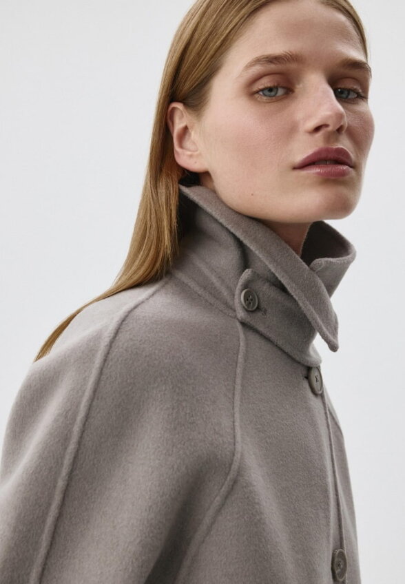 Шерстяное пальто с содержанием кашемира