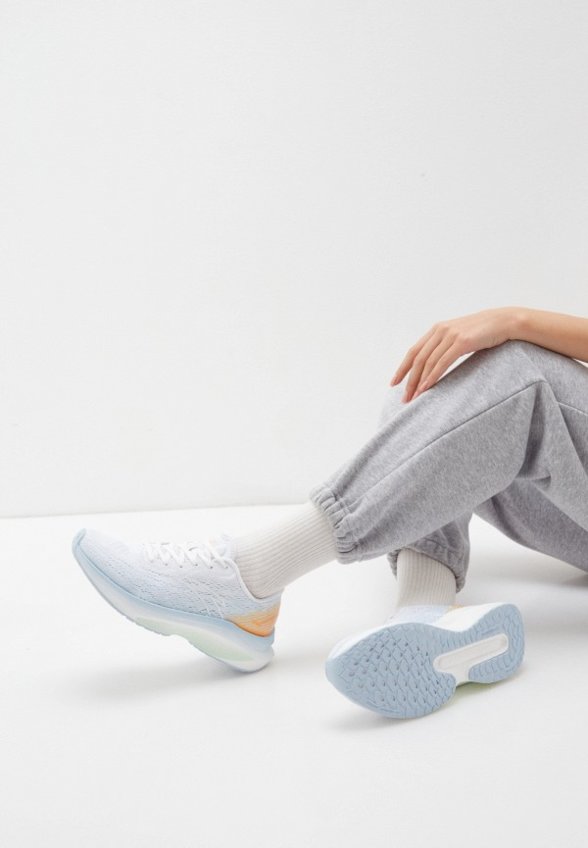 Кроссовки Anta