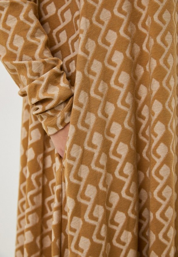 Платье MadaM T