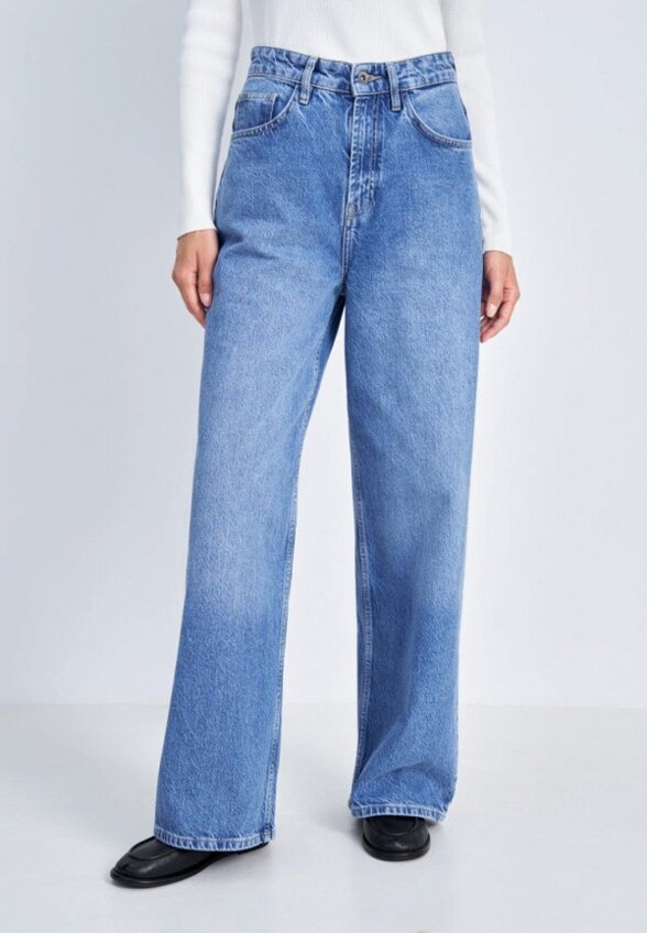 Джинсы Finn Flare