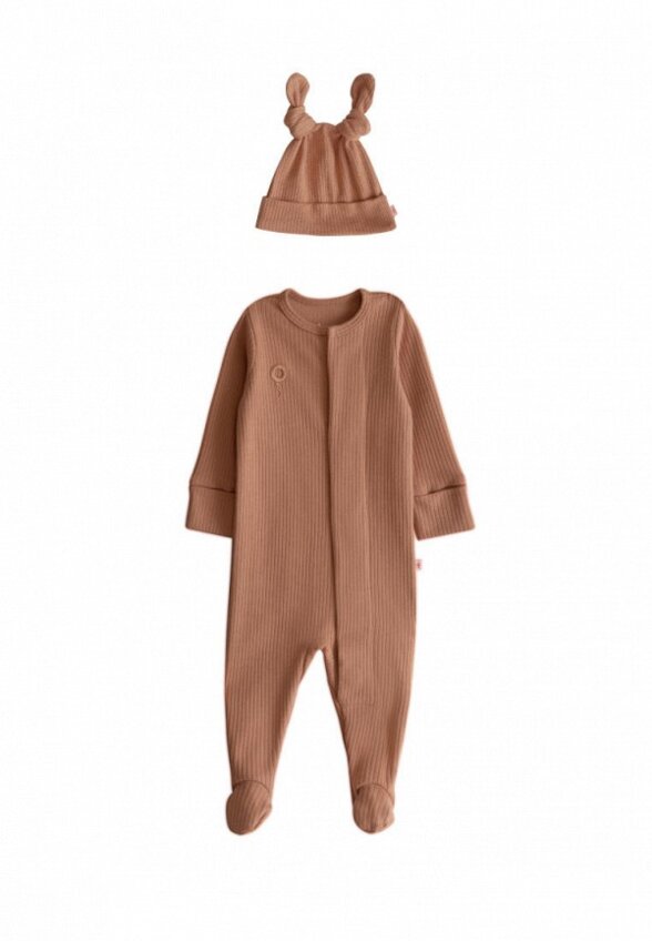 Комбинезон и шапка Tony Tots