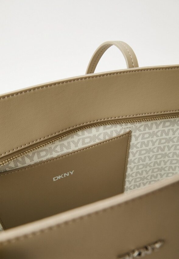 Сумка, кошелек и брелок DKNY