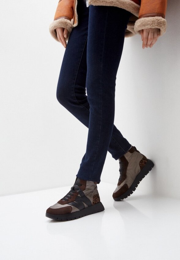 Кроссовки Wonders