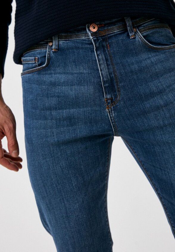 Джинсы Colin's