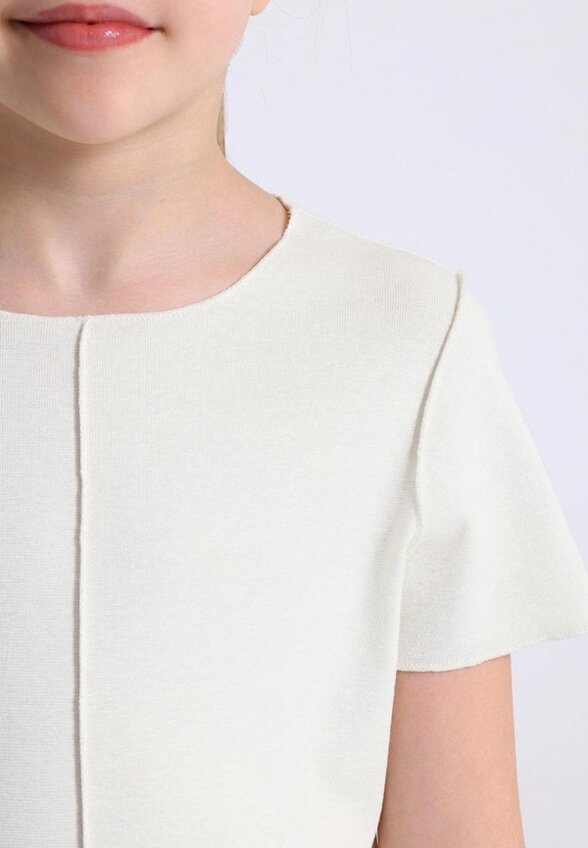 Футболка Апрель