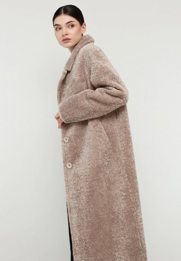 Пальто меховое Alef