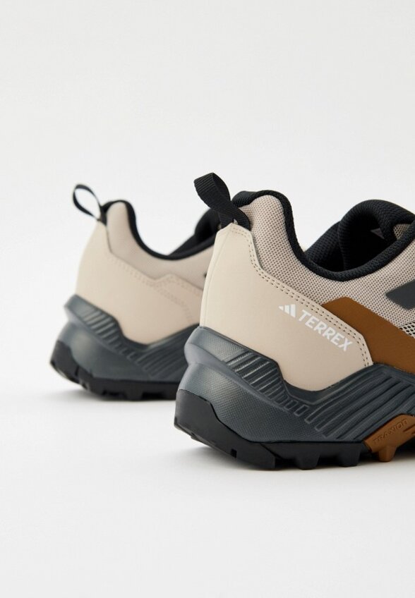 Ботинки трекинговые adidas