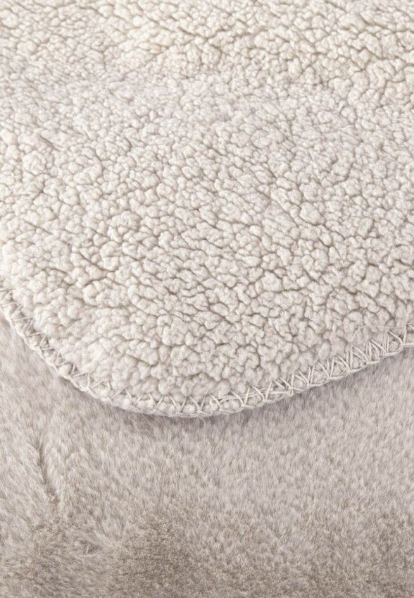 Плед Sofi De Marko