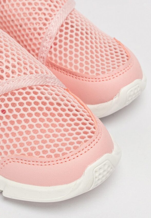 Кроссовки Tikkago