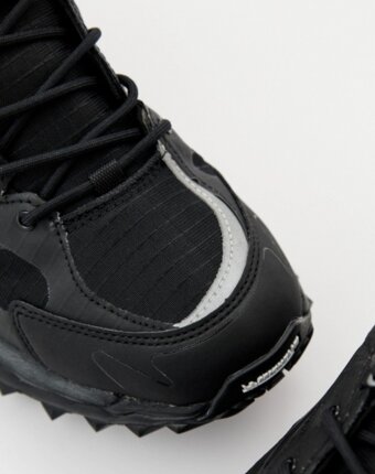 Кроссовки Mizuno женщинам