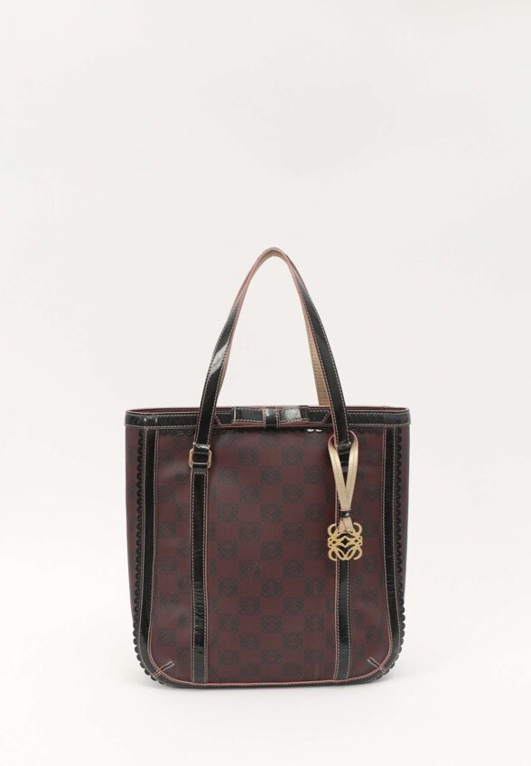 Loewe Anagram