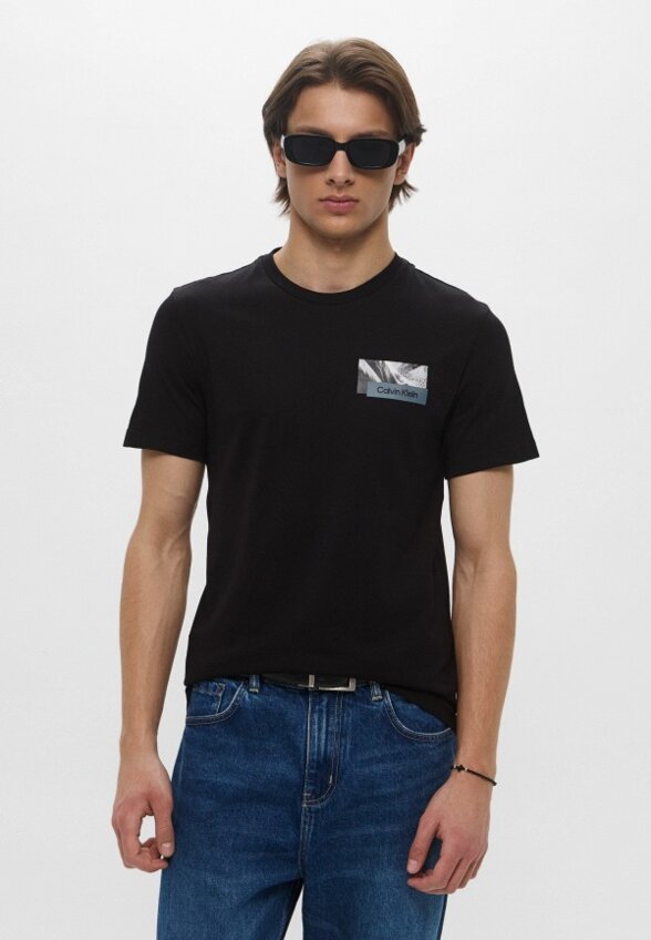 Футболка Calvin Klein