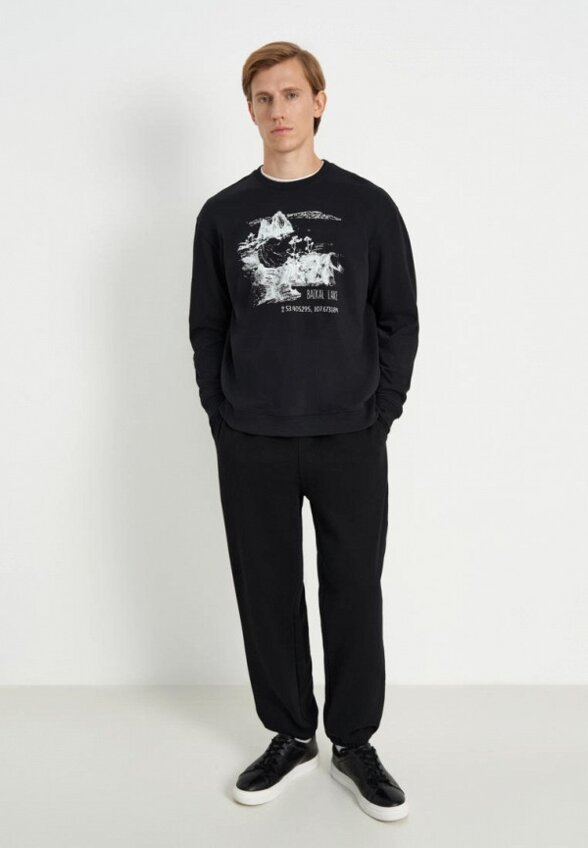 Свитшот Finn Flare