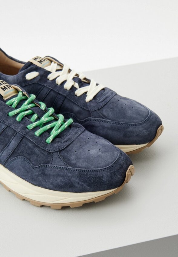 Кроссовки Moma