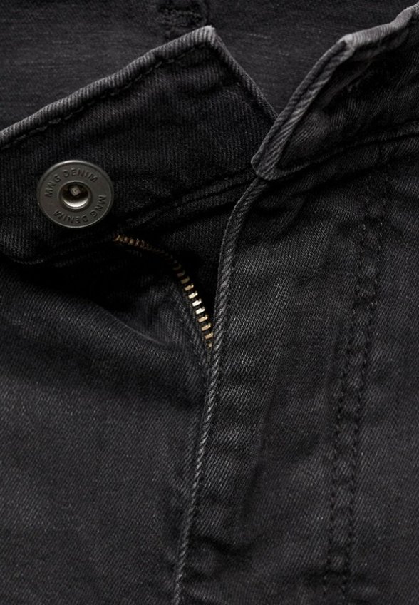 Джинсы Mango Man