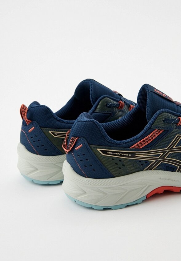Кроссовки ASICS