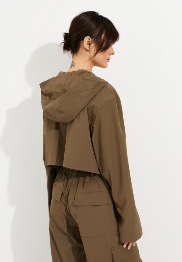 Ветровка Heroine Sport