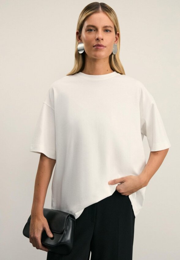 Футболка Zarina