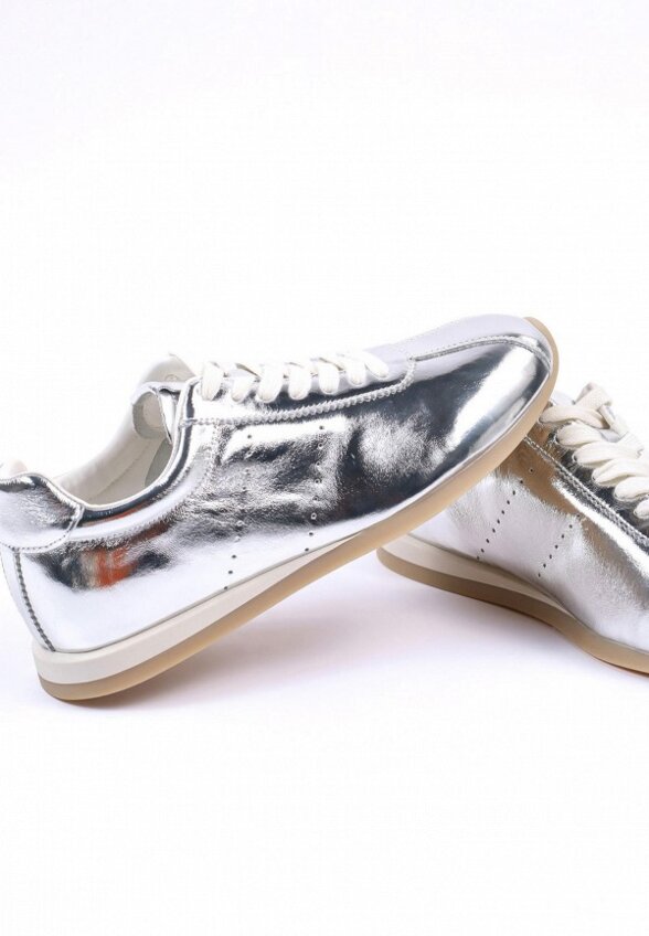 Кроссовки Gut