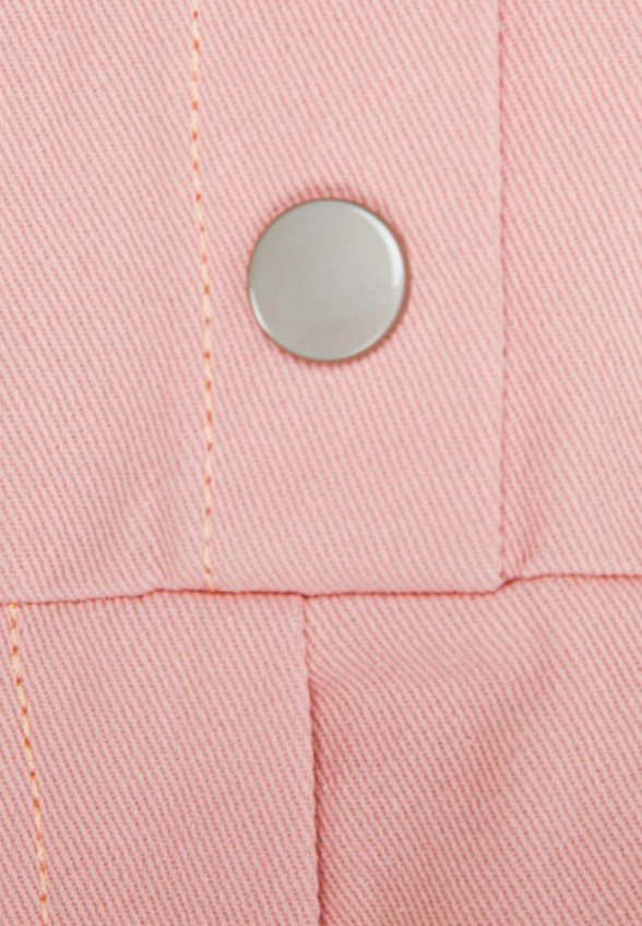 Комбинезон Bug Lovers