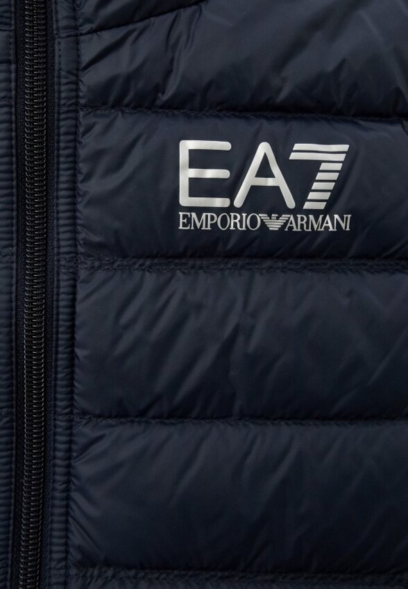 Жилет утепленный EA7