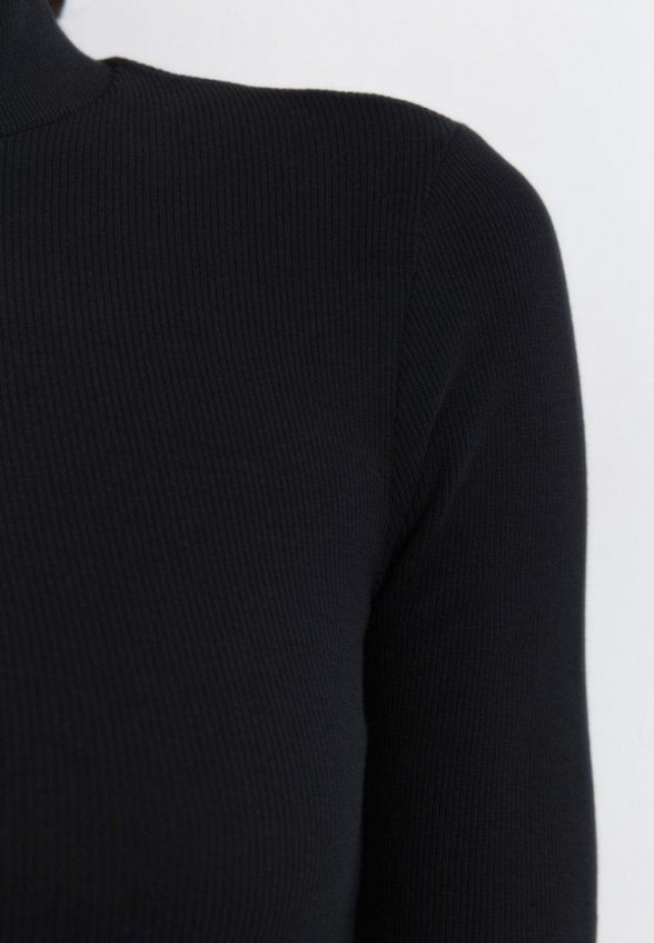 Лонгслив Befree