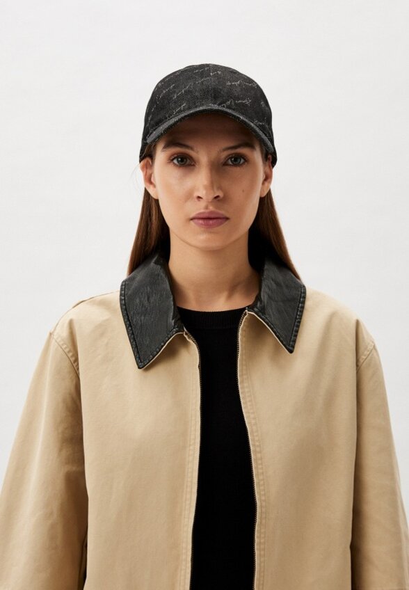 Бейсболка Armani Exchange