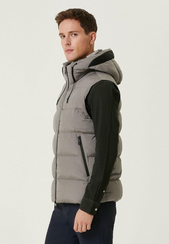 Жилет утепленный Club