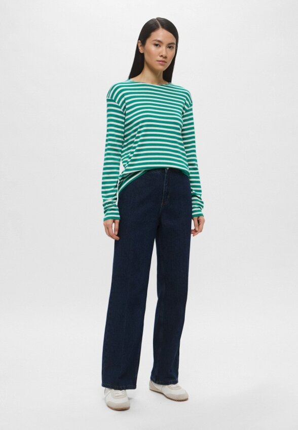 Лонгслив Closed