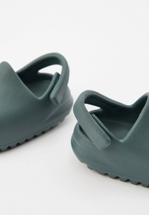 Сандалии adidas YEEZY