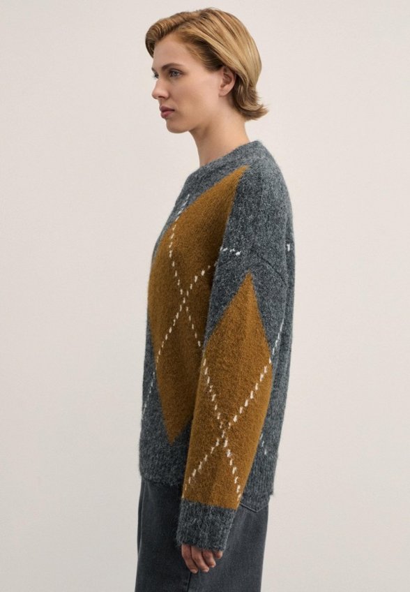 Джемпер Zarina